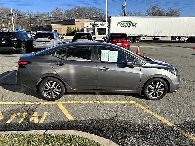 Nissan Versa