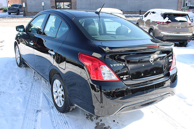 Nissan Versa