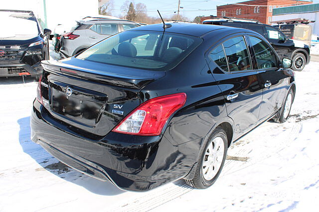 Nissan Versa