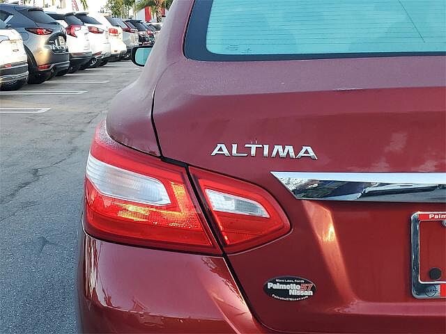 Nissan Altima