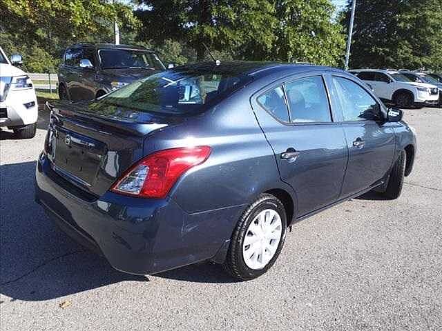 Nissan Versa