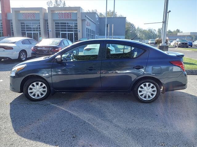 Nissan Versa