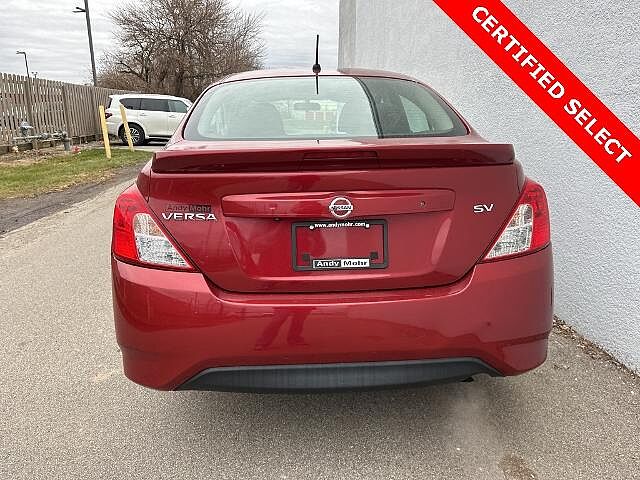 Nissan Versa