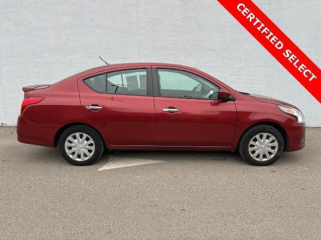 Nissan Versa