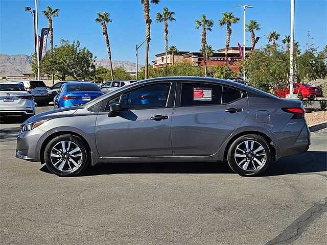 Nissan Versa