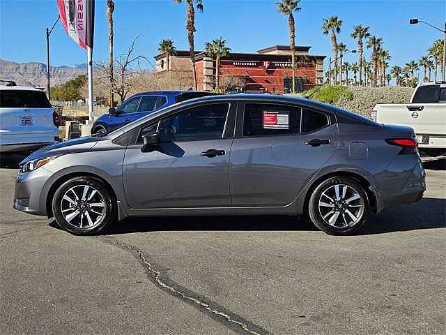 Nissan Versa