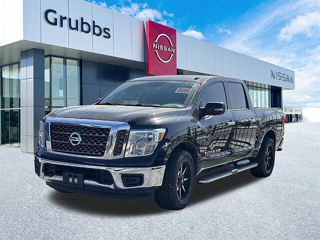 Nissan Titan