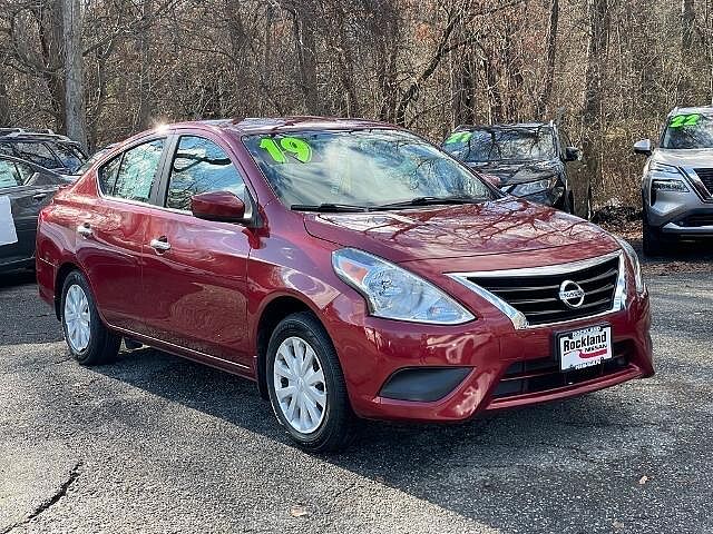 Nissan Versa