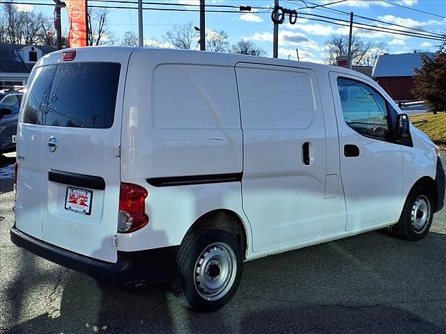 Nissan NV200