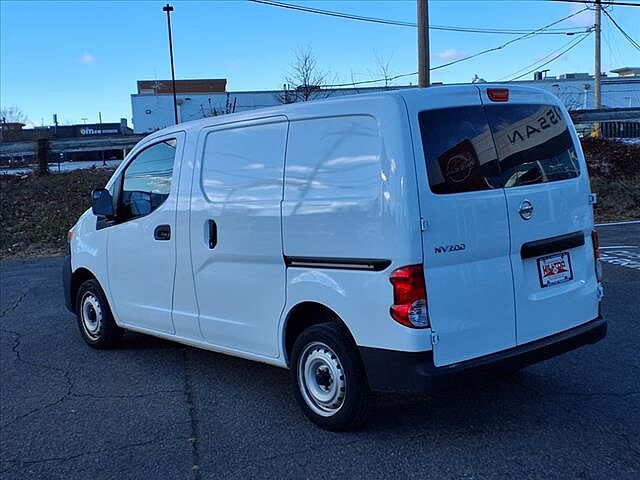 Nissan NV200