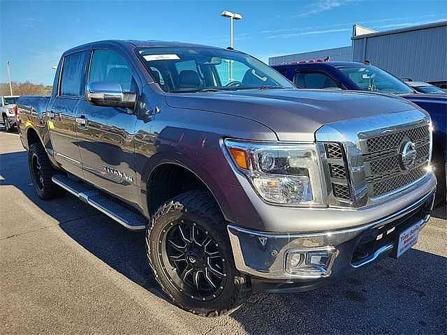 Nissan Titan