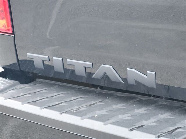 Nissan Titan