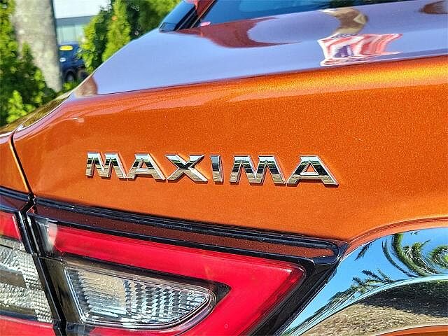 Nissan Maxima