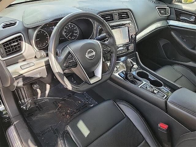 Nissan Maxima