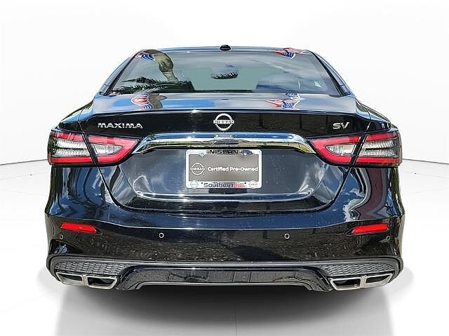 Nissan Maxima