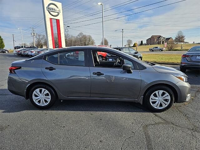 Nissan Versa