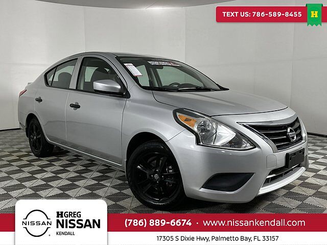 Nissan Versa