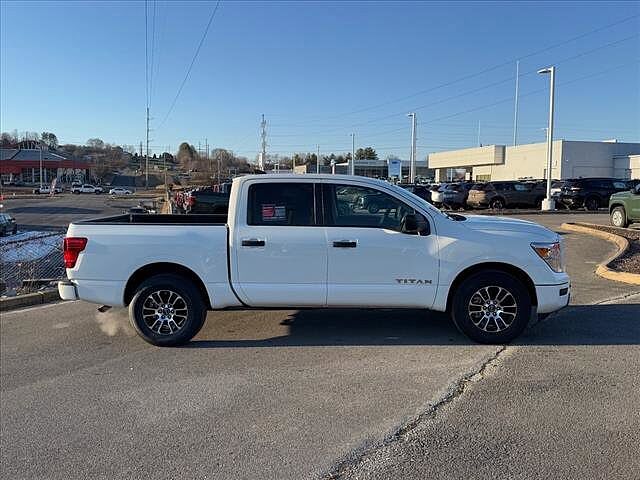 Nissan Titan