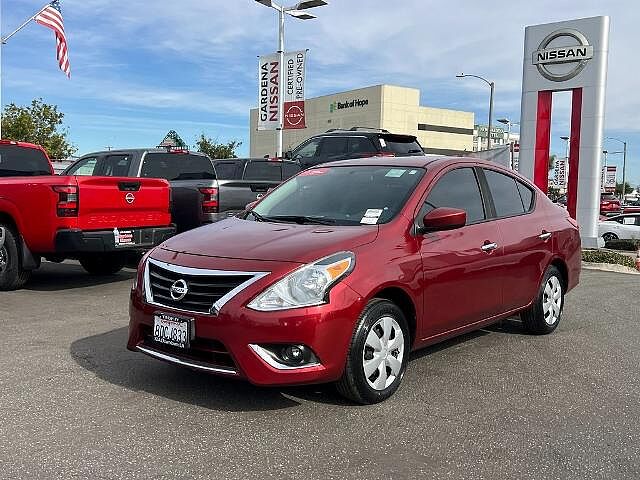 Nissan Versa