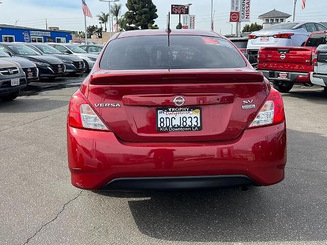 Nissan Versa