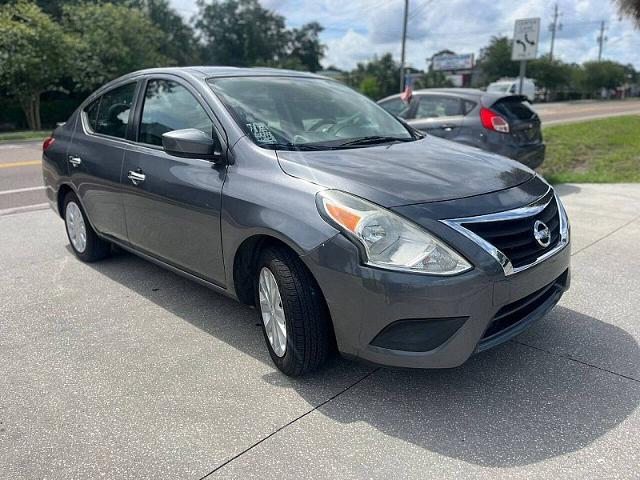 Nissan Versa