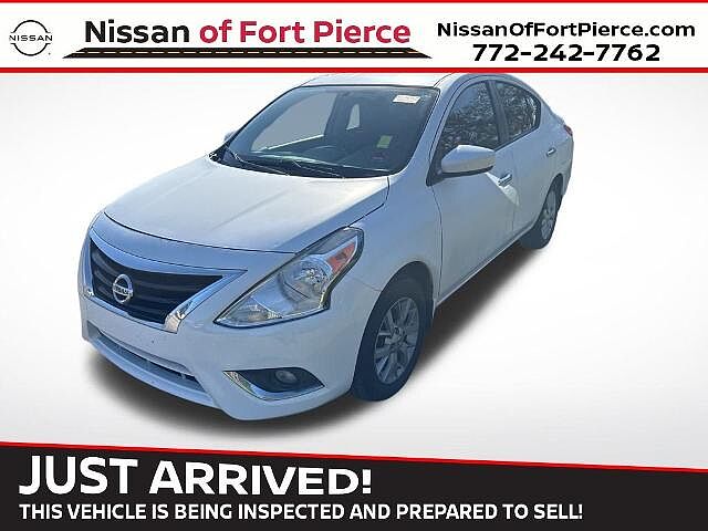 Nissan Versa