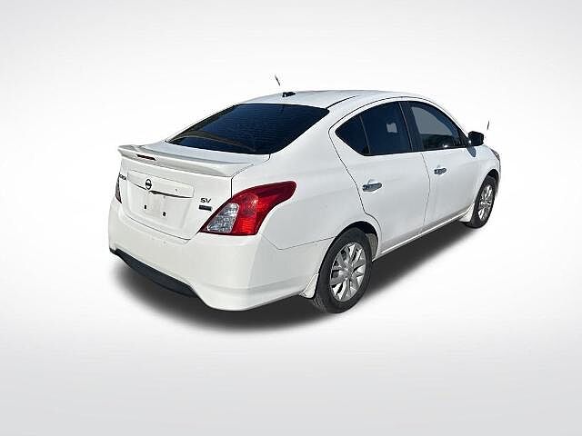 Nissan Versa